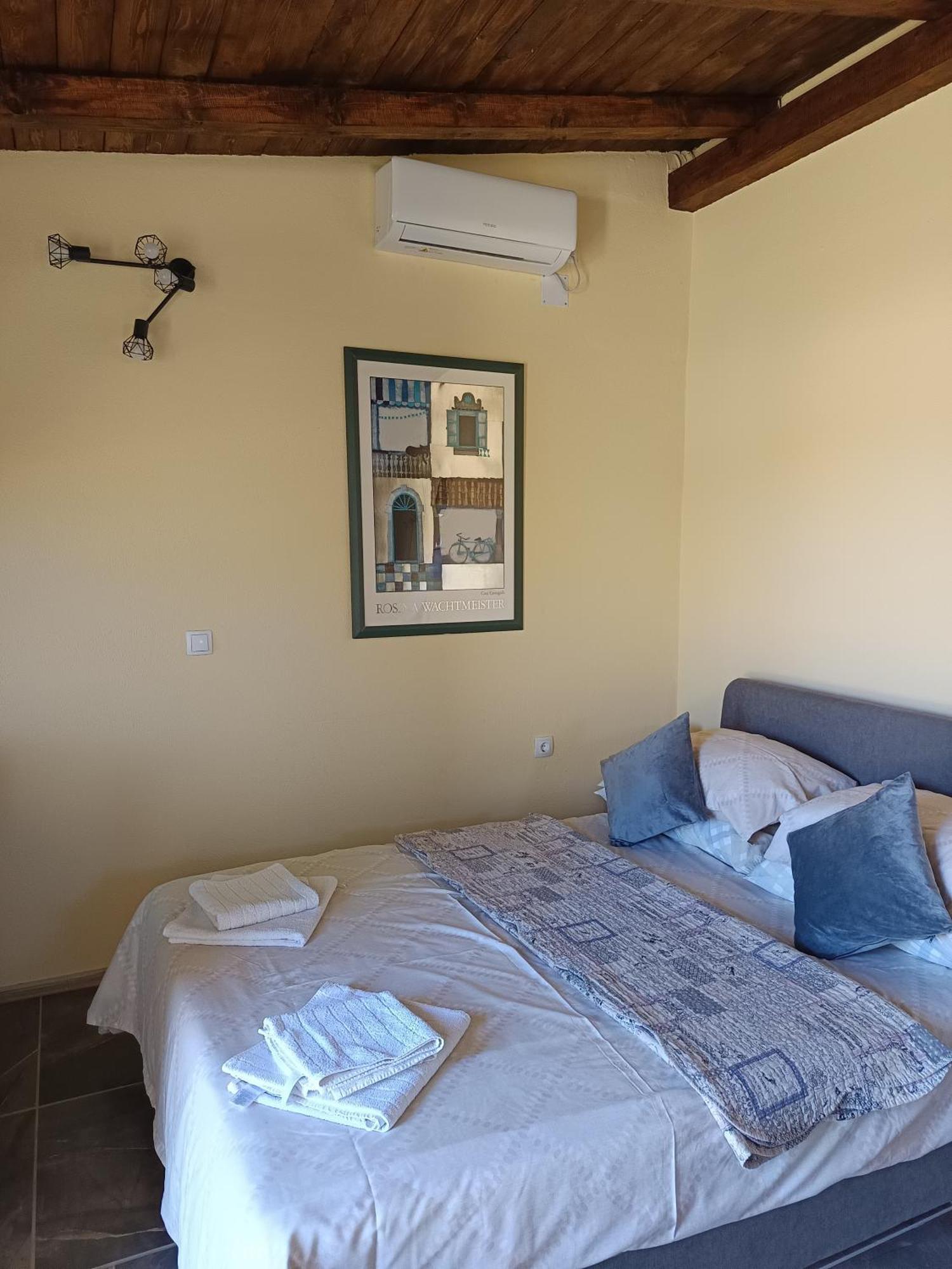 Panorama Studio Skradin Rum bild